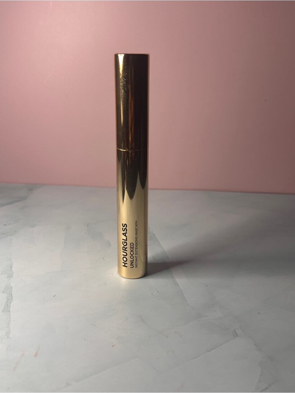 Hourglass Unlocked Volume Mascara —black